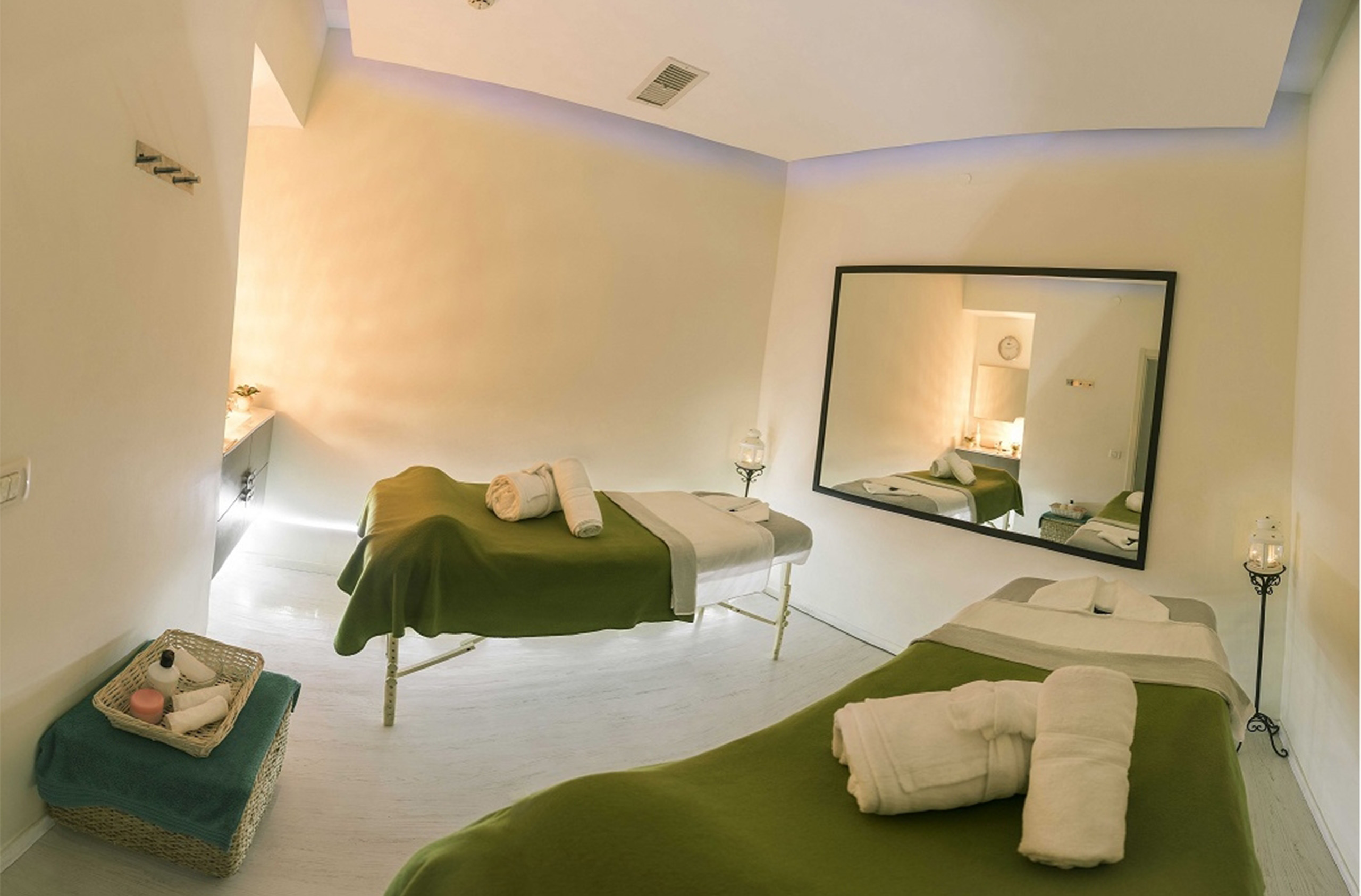 חבילת עיסוי זוגית 60 דקות ב dream spa בהרצליה עיסוי 45 דקות ליחיד+ קינוח לבחירה- "dream spa" בהרצליה – תמונה 1